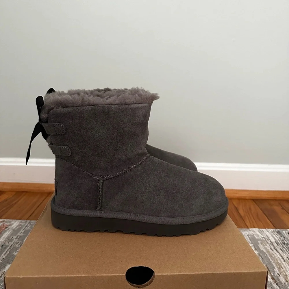 UGG Gray Mini Continuity Bow Women Sz 6 - Picture 5 of 14